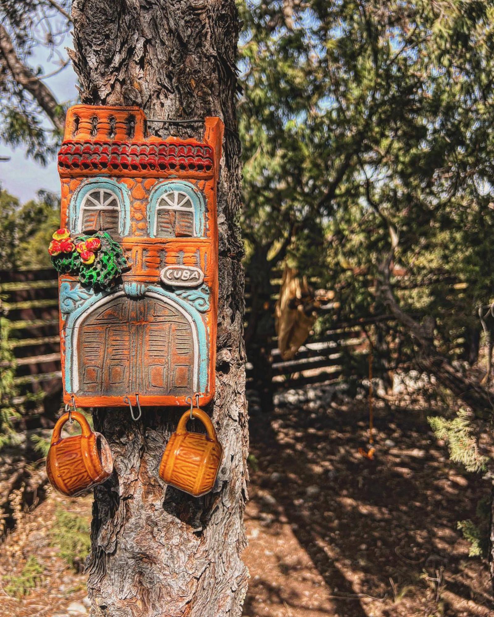 Pequena Magica Con Chimenea Interior Campsite